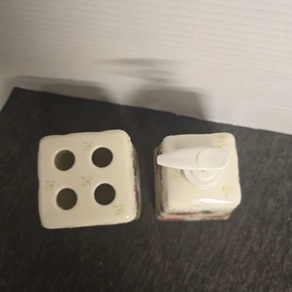 CERAMIC SOAP DISPENSER MATCHING TOOTHBRUSH HOLDER Rite of Spring